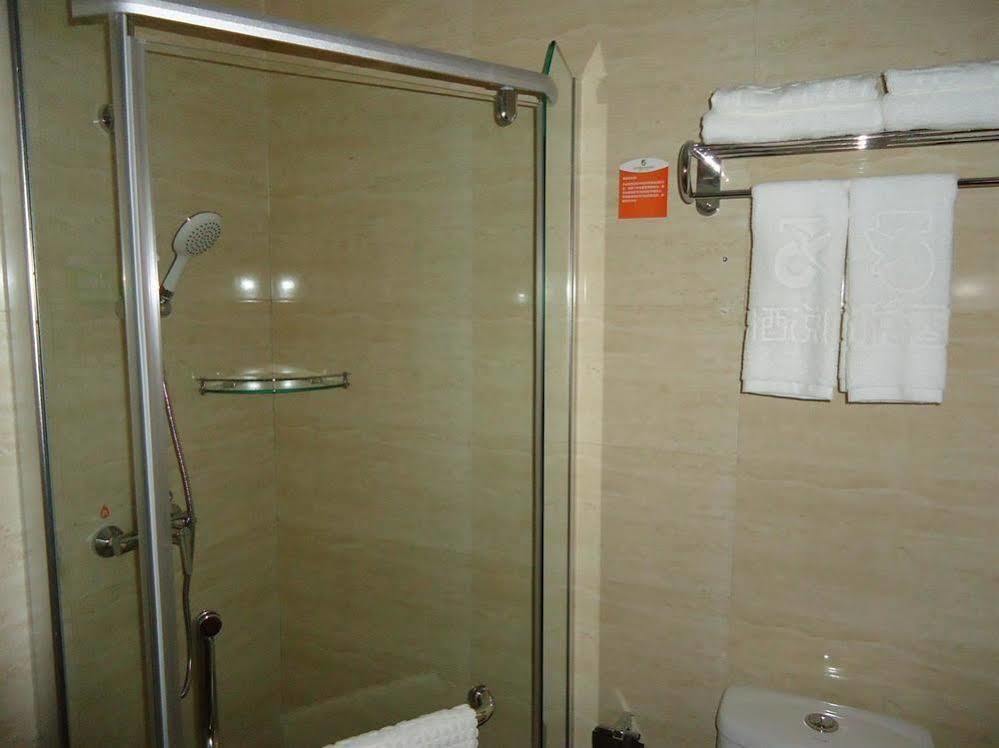 5 Yue Hotel ג'יוג'איגואו מראה חיצוני תמונה